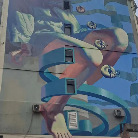 Spacious Urban Nest * 地拉那