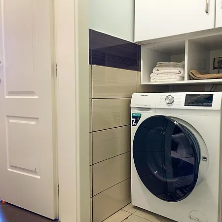 公寓 Spacious Urban Nest